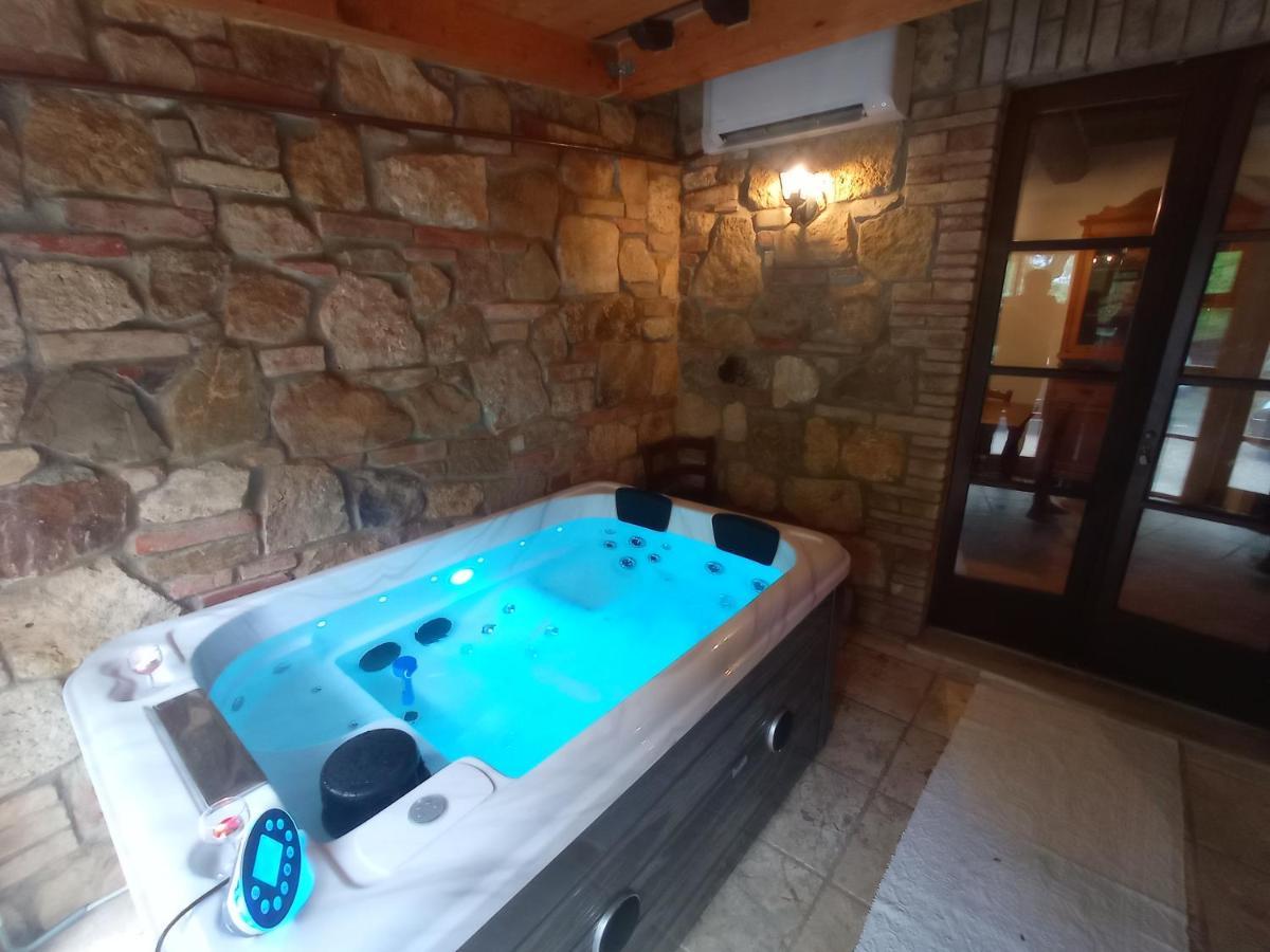 Agriturismo Podere Biancospino Piscina Privata تْشيانشانو  تيرمي المظهر الخارجي الصورة